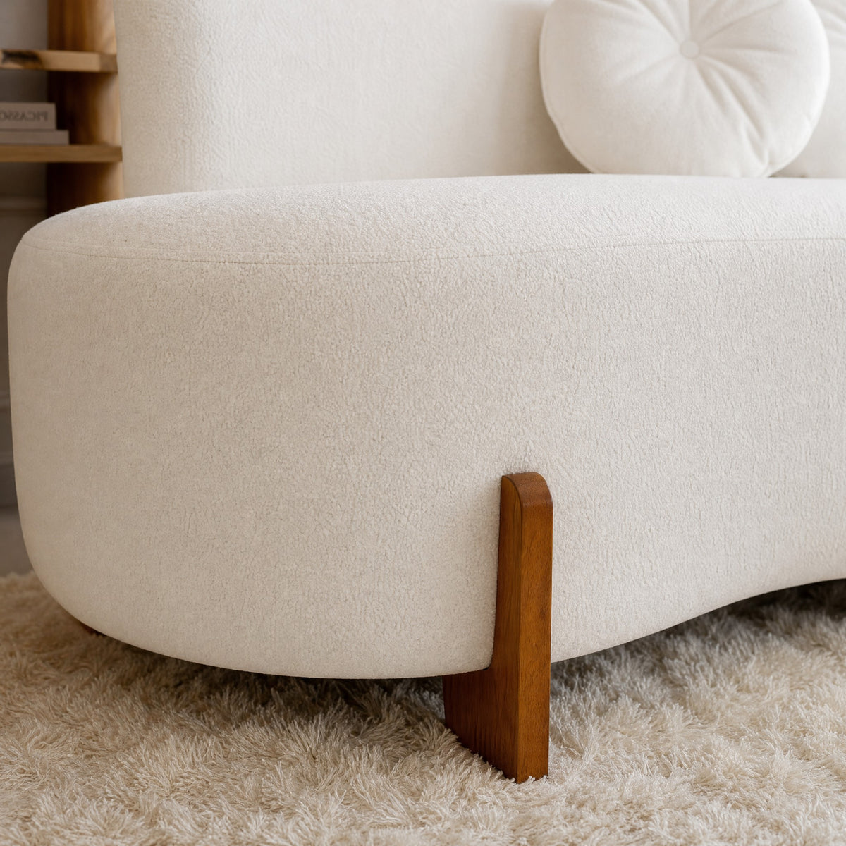 Sofá Curvo 2 Lugares Bouclé Confortável Orgânico Feijão | 150cm